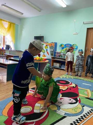 Ересек "Түймедақ" тобы Дәрумендер айтысы (ертегі желісі бойынша)